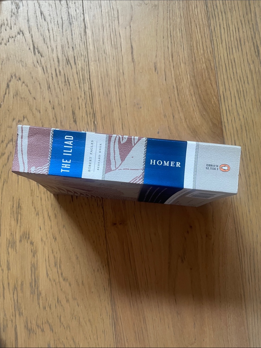 The Iliad by Homer - Robert Fagles Translation (Beige & Navy Cover) - Picture 2 of 5
